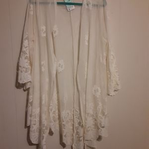 Plus size white kimono